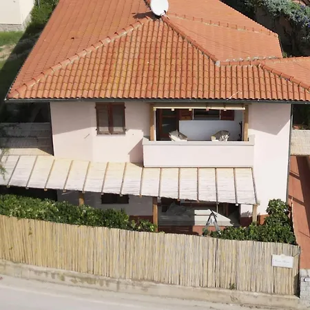 بيت للعطل Barbatoja فيتوفايا